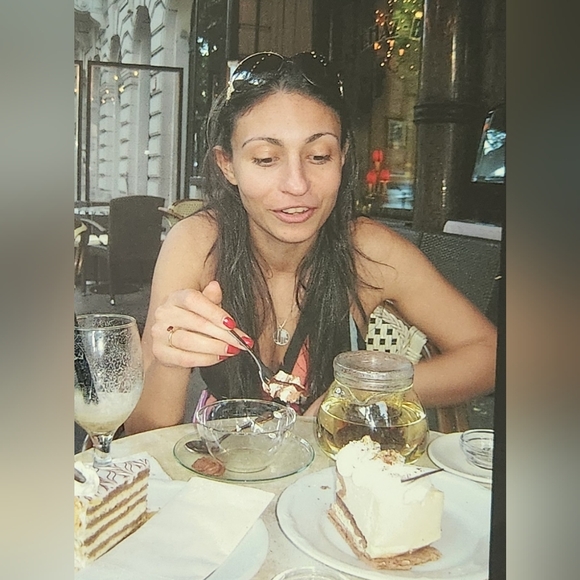 $8 POP-UP SHOW - Picture 5 of 16